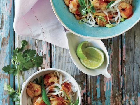 Noedelslaatje met scampi's