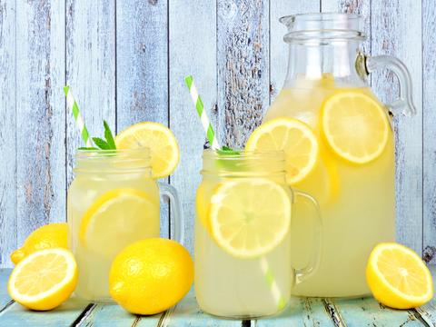 Zelfgemaakte limonade