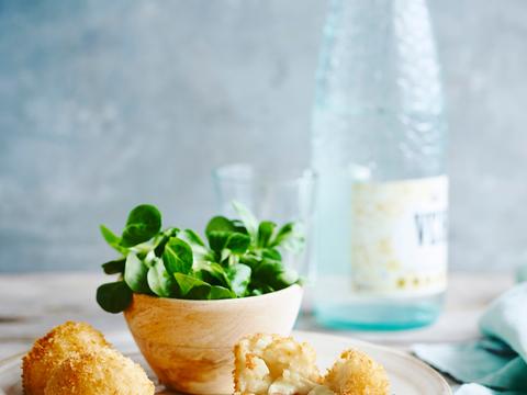 Arancini met tomatencoulis en hummus