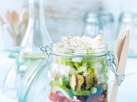 Griekse salad in a jar