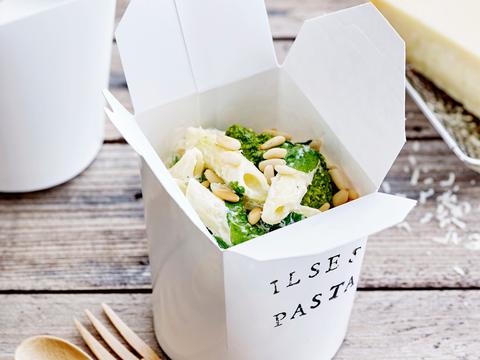 Pasta met ricotta, spinazie en pesto