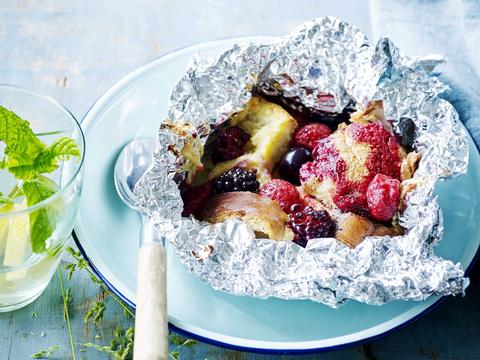 Zomerfruit met wentelteefjes