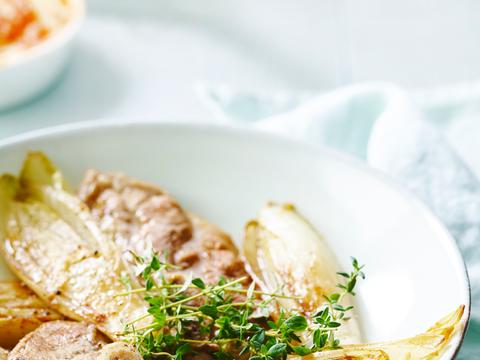 Lamsschouder met gebakken witloof en aardappelgratin