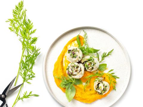 Kruidige wortelpuree met gevulde tongfilet