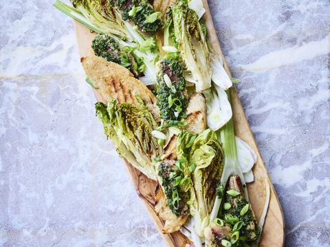 Caesarsalade van sardines en venkel