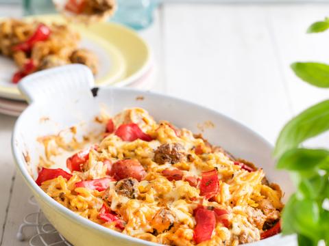 Gegratineerde lamsballetjes met orzo, paprika en roomkaas
