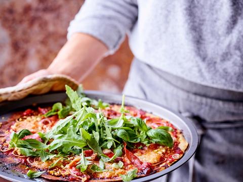 Kikkererwtenpizza met rucola