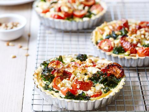 Quiche met boerenkool, tomaatjes en feta