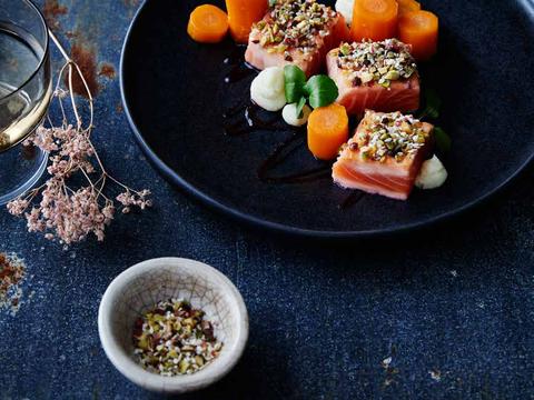 Zalm met pastinaakcrème