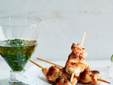 Kipspiesjes met chimichurridip 1