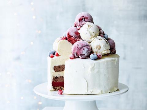 Pronktaart met chocolade en bosvruchten