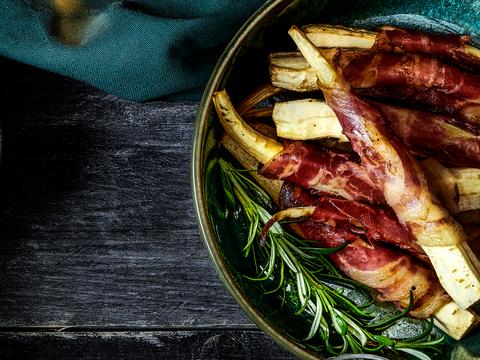 Geroosterde pastinaak in pancetta