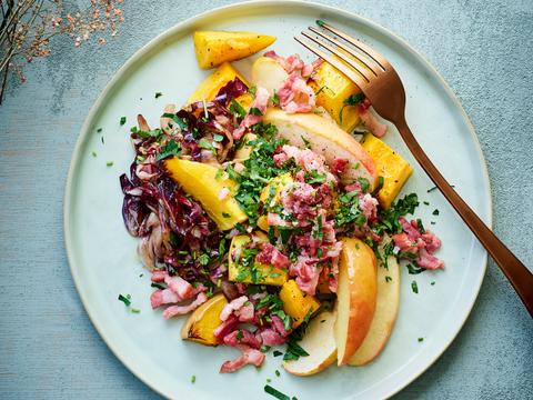 Geroosterde flespompoen met gebakken appel en radicchio