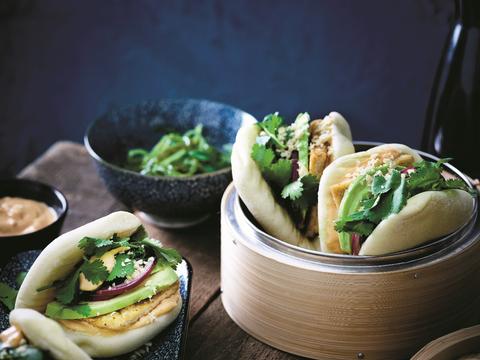 Veggie bao buns met avocado