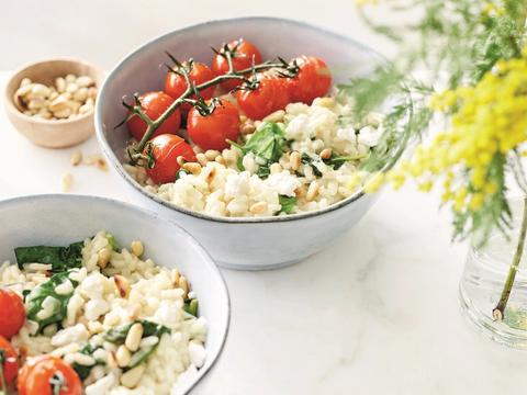 Risotto met spinazie, kerstomaatjes en geitenkaas