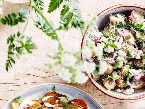 Aardappelsalade met Griekse yoghurt en feta