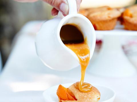 minicakes met abrikozen en gezouten karamel 1