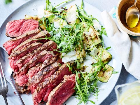 tagliata met courgettes en rucola