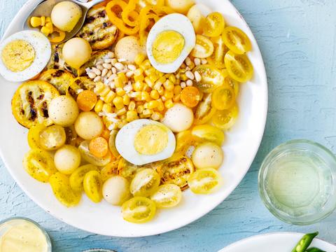 Gele salade met mosterdvinaigrette