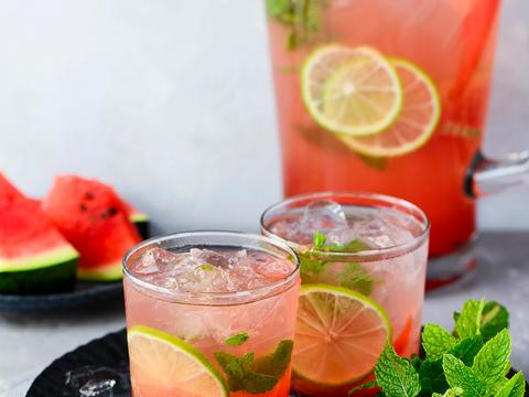 Watermeloenlimonade met munt