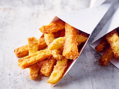 ovenfrietjes met amandel-knoflook-pecorinokorstje_edited-1