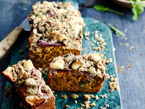 Hartige pompoencake met geitenkaas