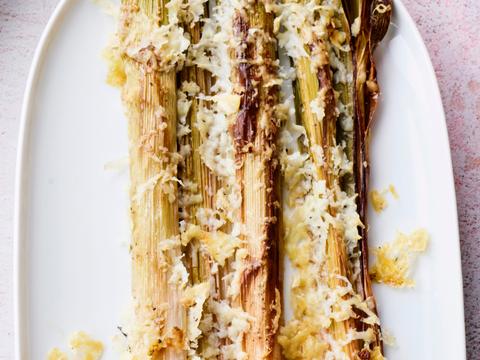 geroosterde prei met pecorino