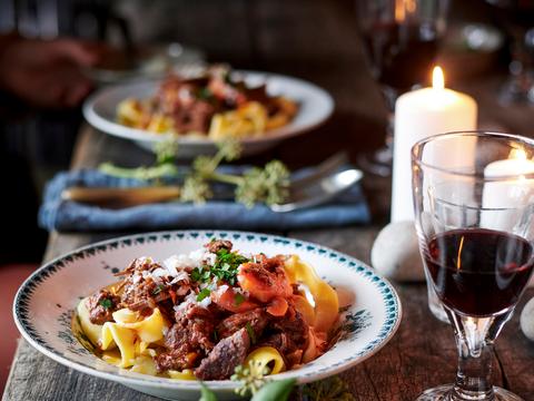 Verse pasta met ragout van hert