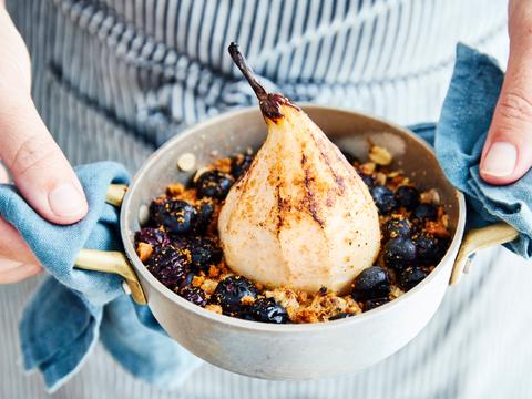 peertjes uit de oven met pistachecrumble