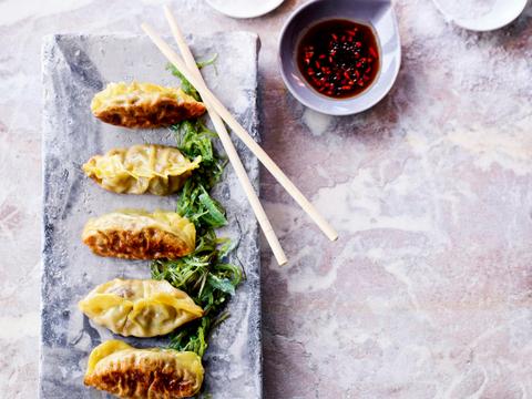 Dumplings met boschampignons en wakame