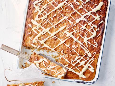 Gebakrepen met wortel, banaan en witte chocolade