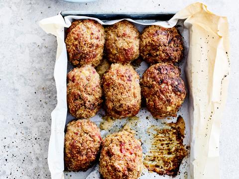 Mini gehaktbroodjes met pittige waterkersmayonaise