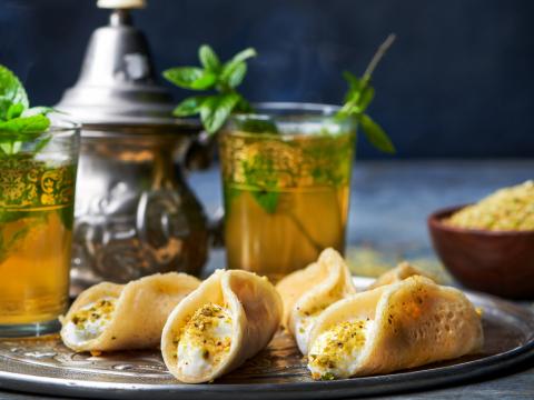 Atayef - pannenkoekjes met ricotta en pistachenoten