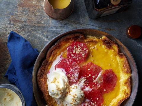 Pannenkoek met bloedsinaasappel en cointreaukaramel