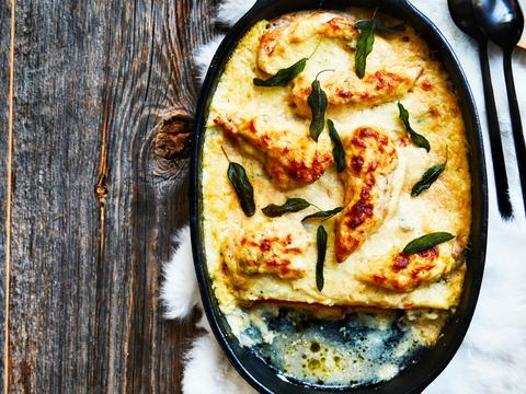 Kip met prei en zoete aardappel in kaassaus