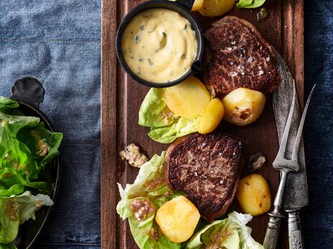 Tournedos bearnaise met gekonfijte aardappelen