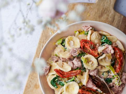 Orecchiette met prei en tonijn
