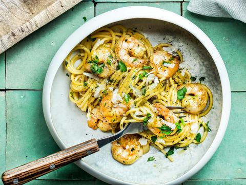 Pasta carbonara met scampi's