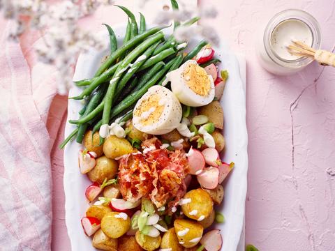Pittige krieltjessalade met krokante pancetta