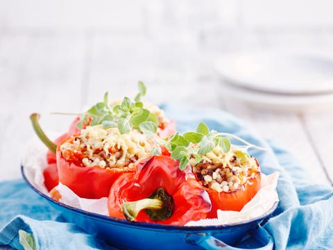 Gevulde paprika’s met parelcouscous