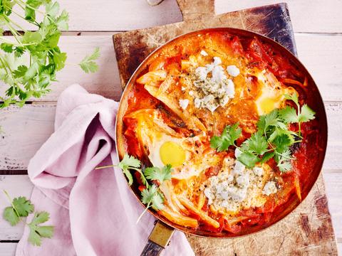 Shakshuka met venkel, geitenkaas en za’atar