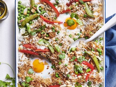 Nasi goreng uit de oven met spiegelei