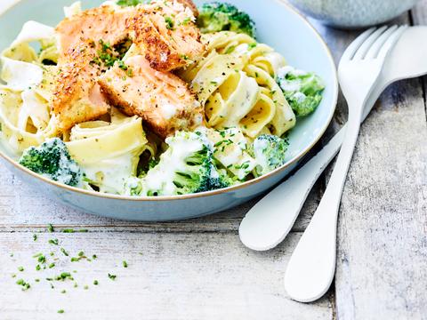 Pappardelle met crispy zalm