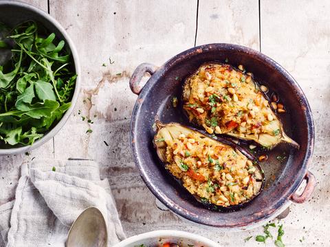 Gevulde aubergines met quinoa en peer