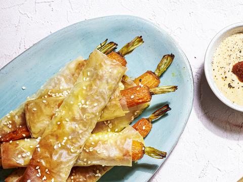 filodeegwortelen met harissadip
