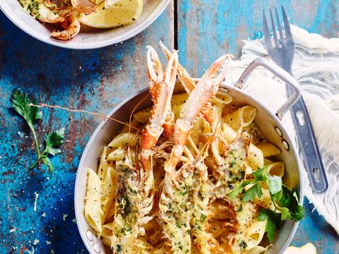 Citroenpasta met gegratineerde langoustines
