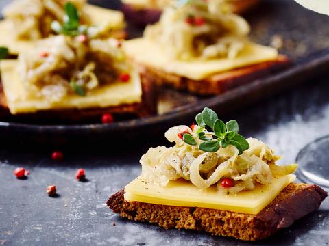 Peperkoekhapje met oude kaas