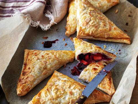 Warme appelflapjes met braambessen