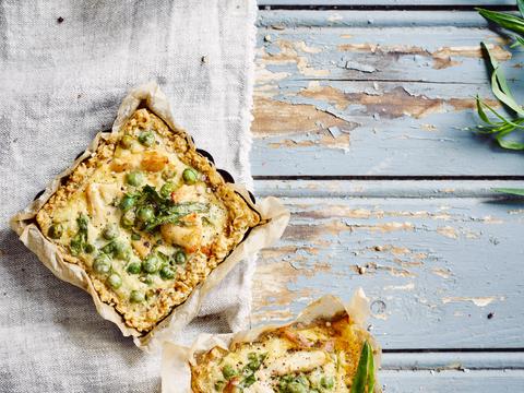Quiche met brie, kip, doperwten en dragon