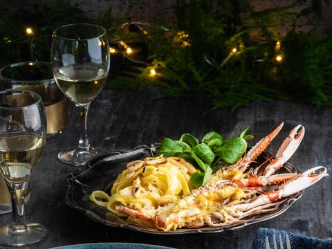 Gegratineerde langoustines met tagliatelle